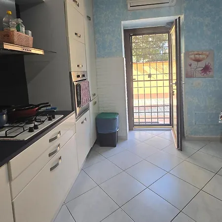 Sofi Apartment *